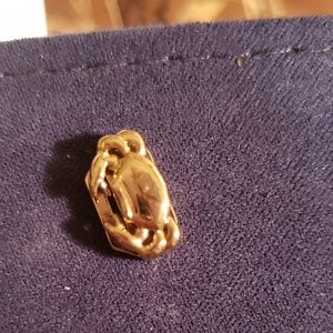 Keep collective gold crab